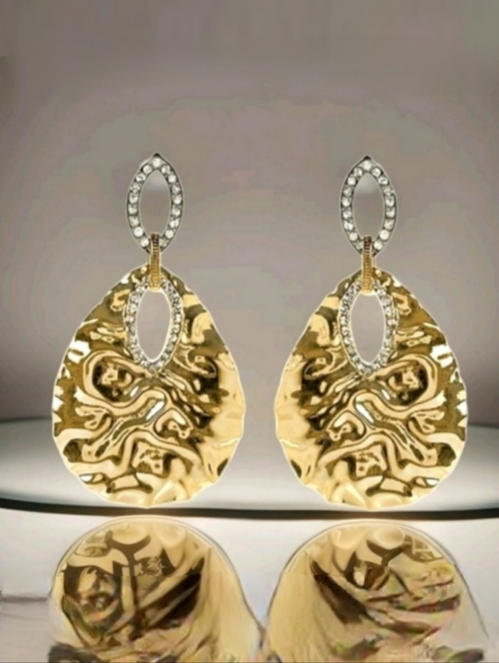 NWT Amrita Singh Crystal Teardrop Monaco Gold Earrings